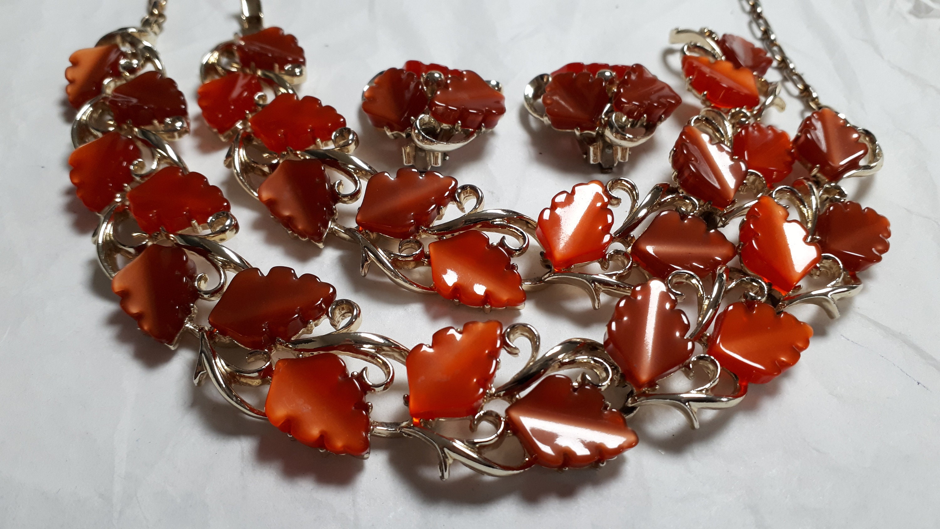 Vintage Midcentury Thermoset Leaf Necklace Bracelet Etsy