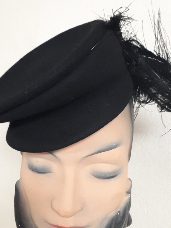Vintage forties hat, black wool felt, cap with fe… - image 6
