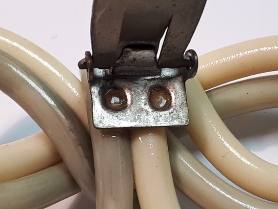 BOWS three vintage acrylic celluloid bow brooches… - image 10