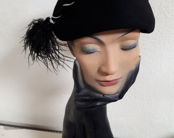 Black wool felt forties vintage hat, "fez" with large feather