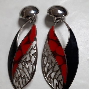 BEREBI earrings, red & black, fab design, geometric, chrome, long.