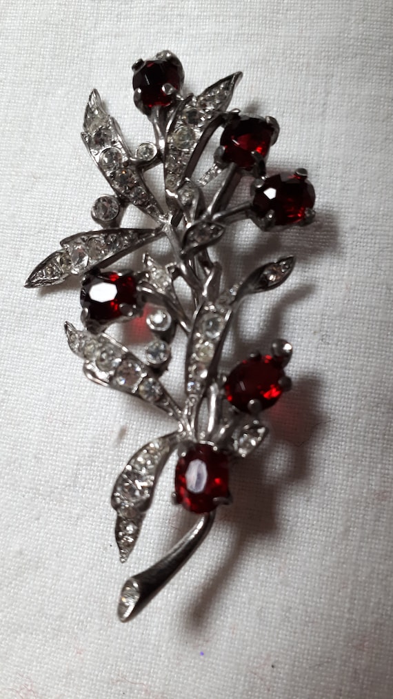 CROWN TRIFARI Sterling silver brooch, ruby red an… - image 3