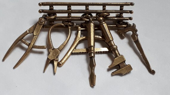MINIATURE TOOLS solid brass brooch, incredible wo… - image 2