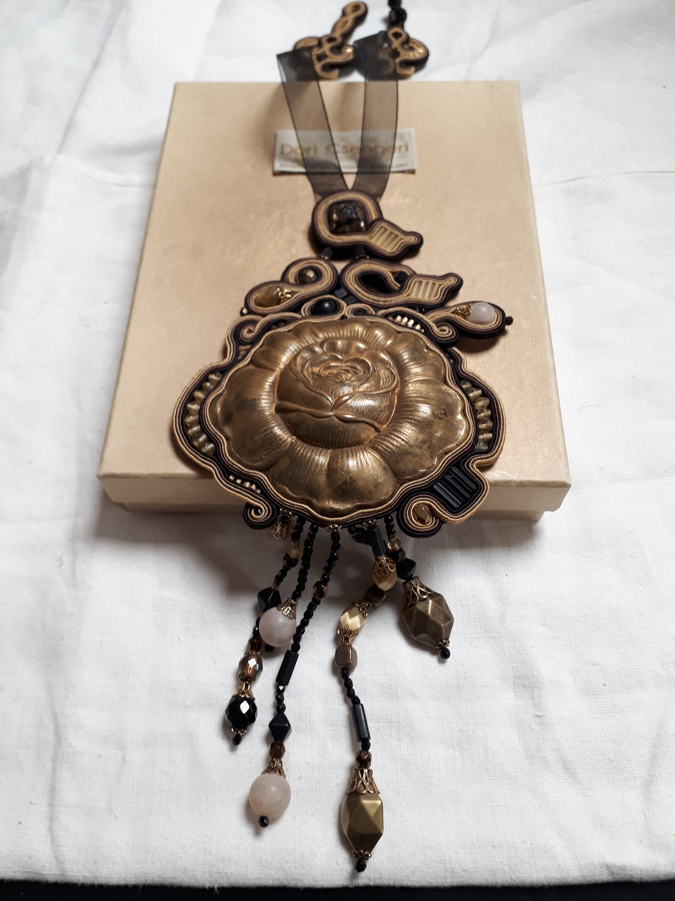 Dori csengeri - Etsy 日本