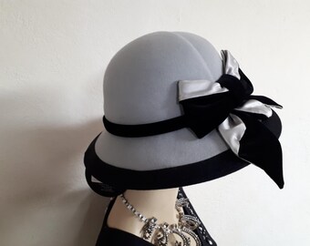 Vintage Laura Ashley Fur Felt Hat: Black Velvet Bow, Made in  display picture 3