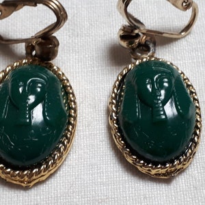 PHAROAH EARRINGS Egyptian Revival, clip earrings, green, pharoah, plastic, lucite