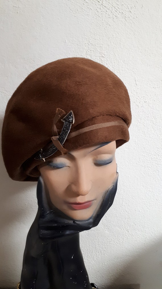 ELSA SCHIAPARELLI vintage hat, fifties, brown velo