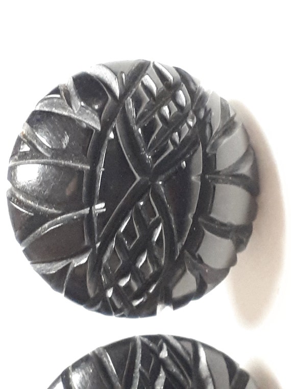 BLACK BAKELITE screwback earrings, deeply carved,… - image 6