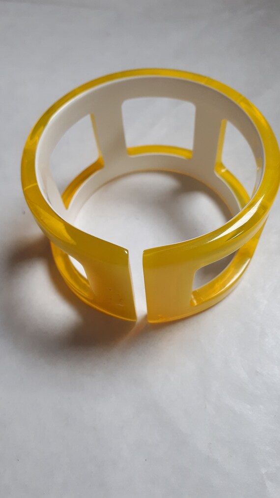 NEON YELLOW and white bangle. Jean Marie Poinot, … - image 4