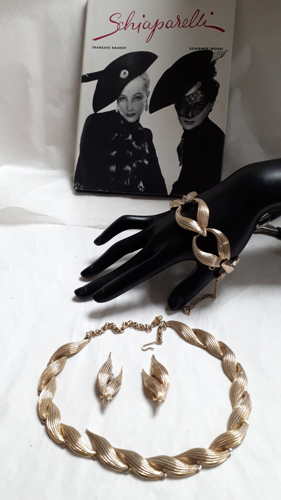 ELSA SCHIAPARELLI parure, leaves, goldtone metal,… - image 6