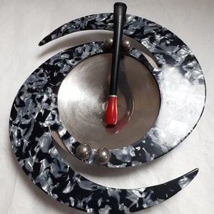 ART DÉCO ASCHENBECHER 1940, Lucite & Chrom, silbergrau und schwarz, handwerklich