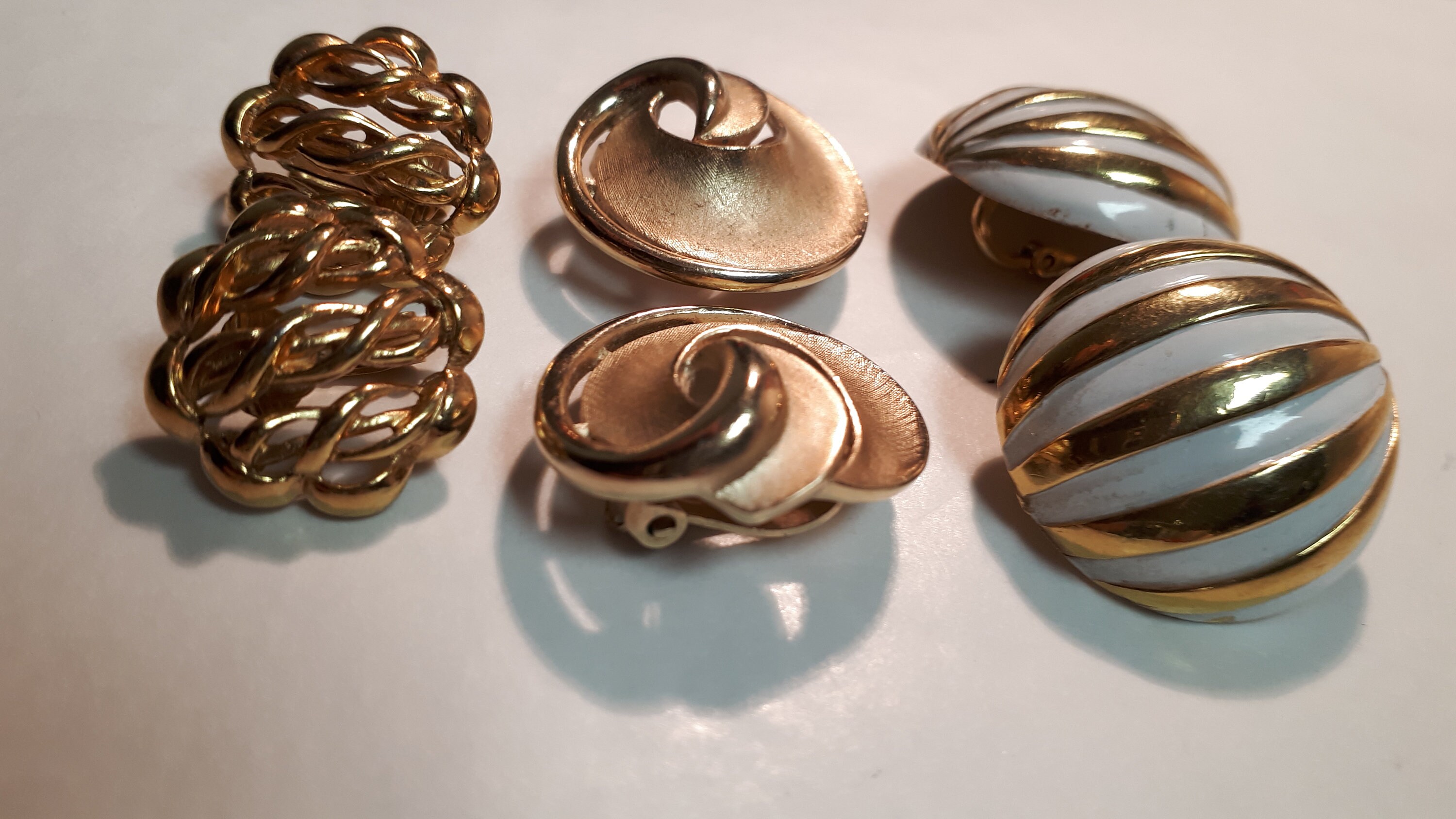 THREE TRIFARI EARRINGS, 3 Pairs, Goldtone, Trifanium
