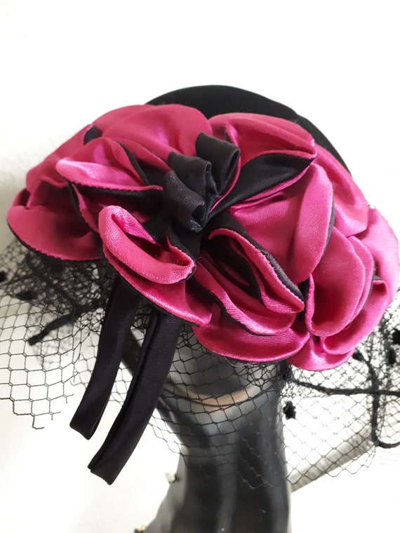 Vintage hat, PINK & black, voluminous veiling, ext
