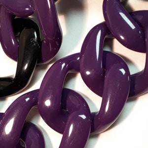 PURPLE link chain necklace in purple and black, orig tags, ANGELA CAPUTI Italy.