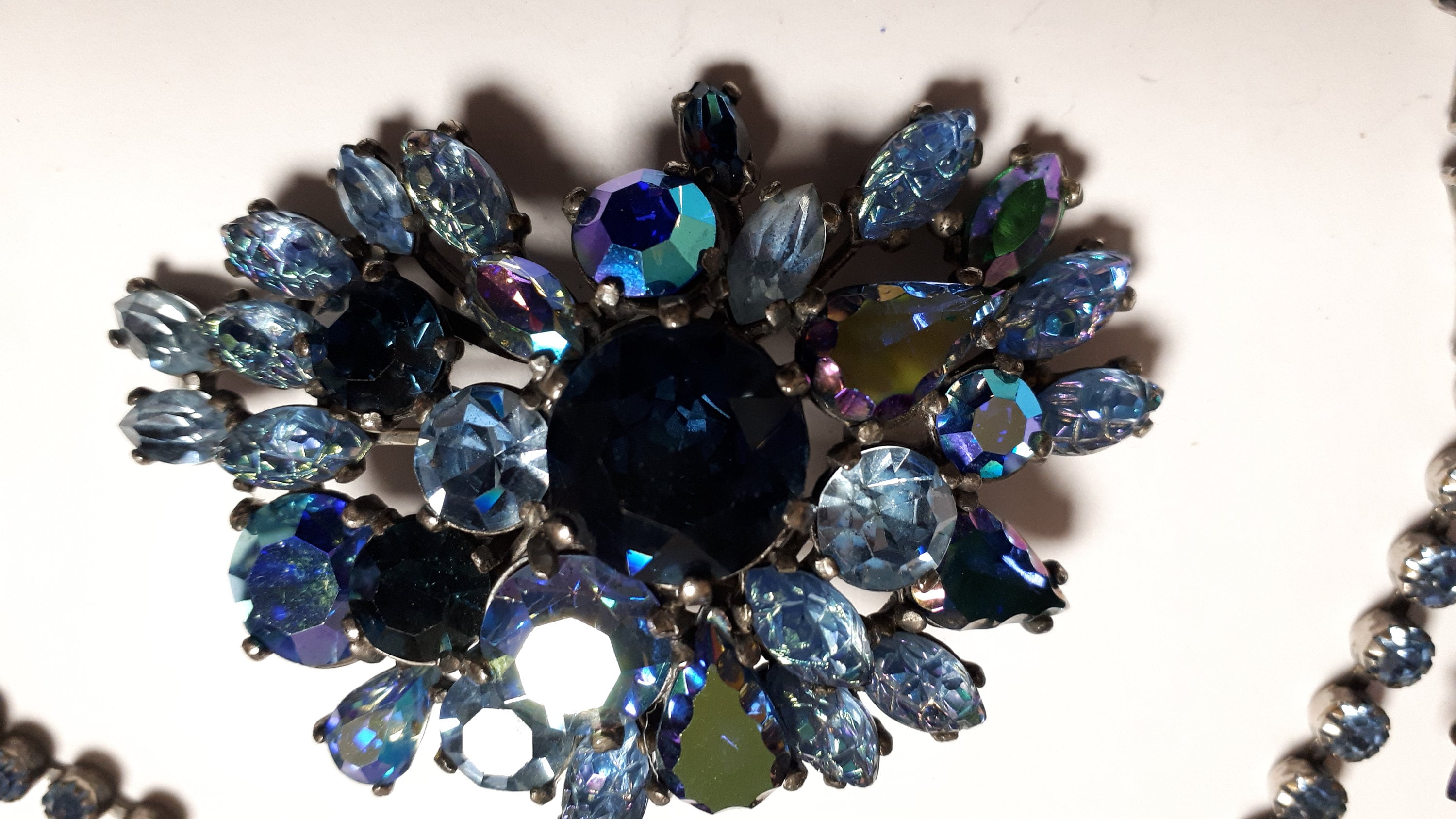 Collier Pendentif œil Bleu Et Fausses Perles - Style Schiaparelli Haute Couture, Neuf
