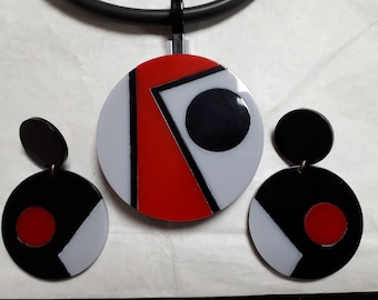 JEAN MARIE POINOT pendant necklace, laminated acrylic, grey red black.