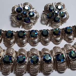CORO pegasus mark, parure, necklace earrings bracelet, AB green, signed