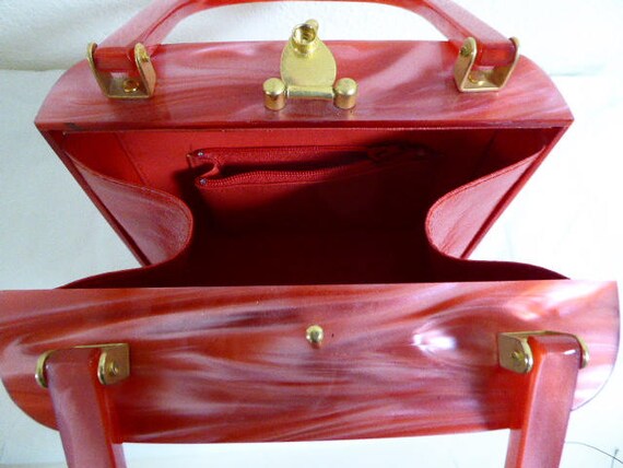 LUCITE handbag, 1970 doing Fifties..... marbled R… - image 5