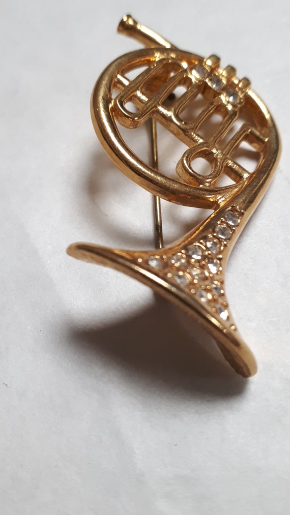 FRENCH HORN brooch, goldtone metal with clear rhi… - image 7