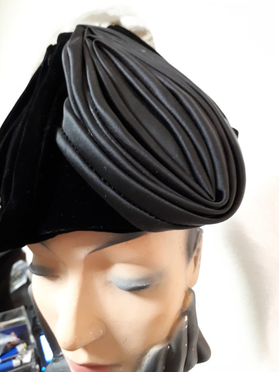 Vintage black HAT, satin & velvet, forties, rhine… - image 4