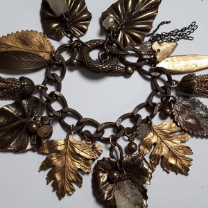 LEAVES Vintage bracelet signed LANC, large leaves, antique goldtone, chain  - fabulous