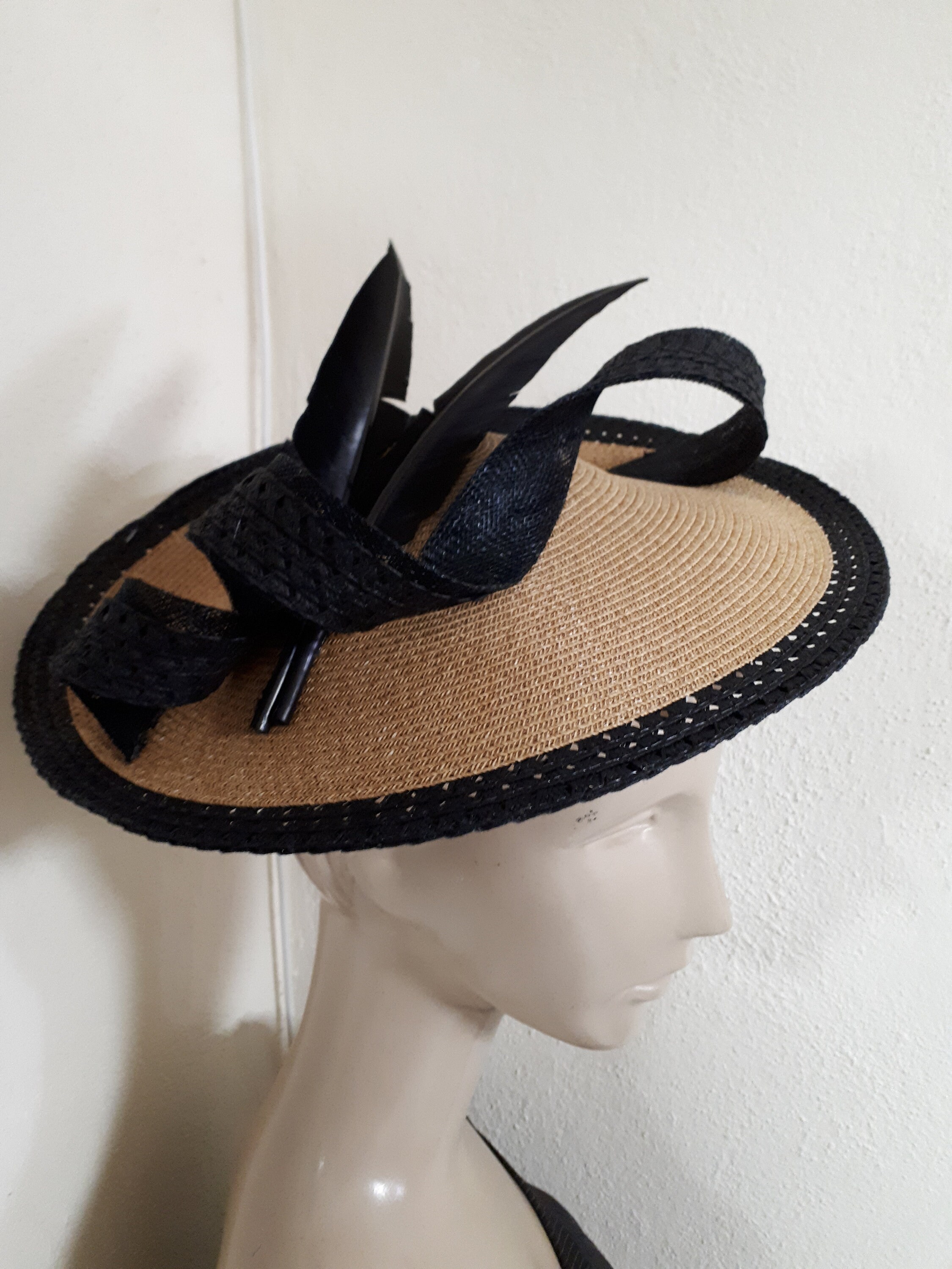 STRAW FASCINATOR Hatinator Black 