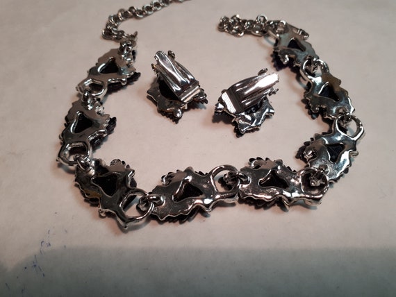 BLACK vintage LEAF necklace & earrings, like Lisn… - image 6