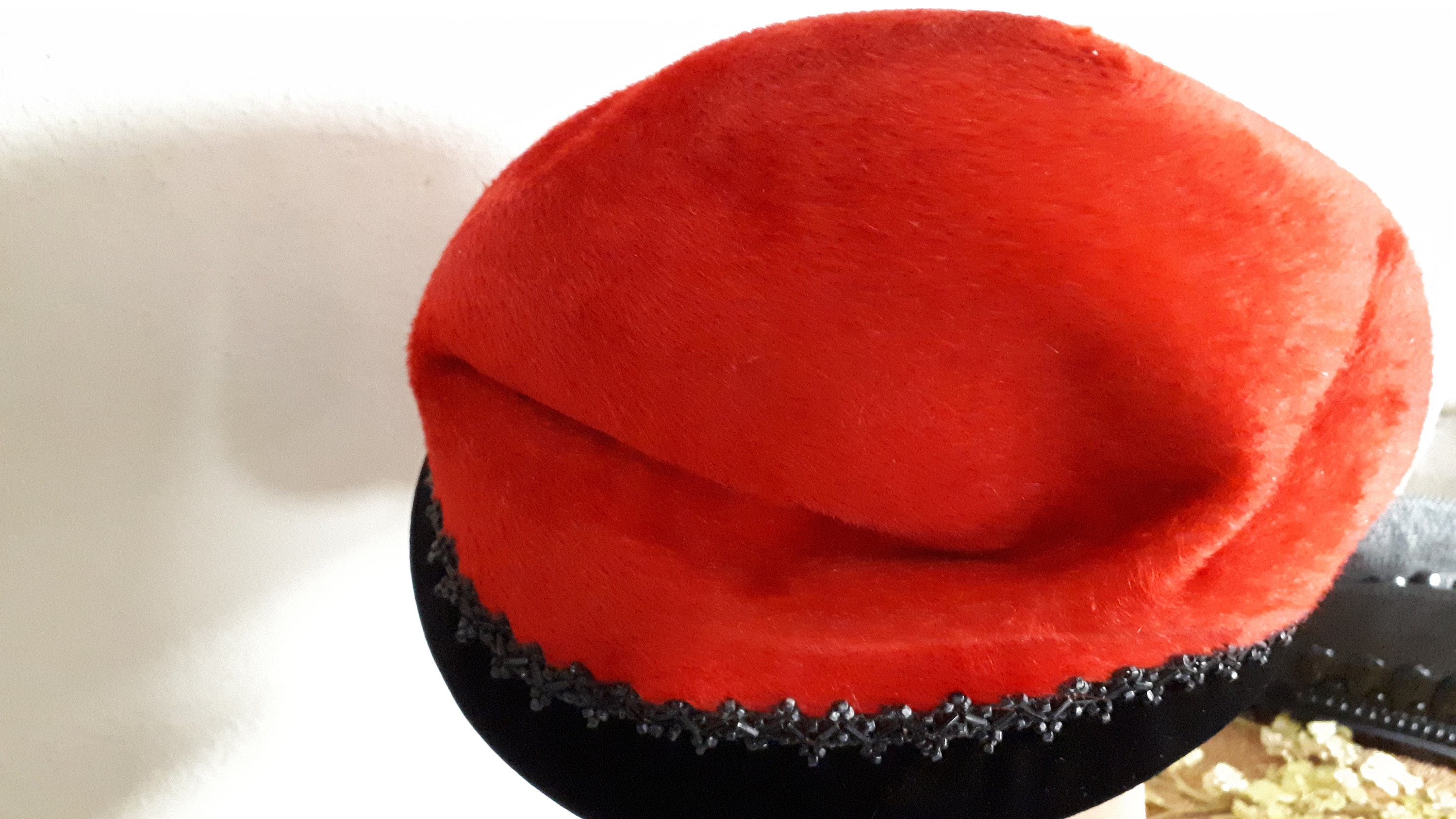 Miss Schiaparelli Vintage Red Felt Hat Vintage 1960 main image 2