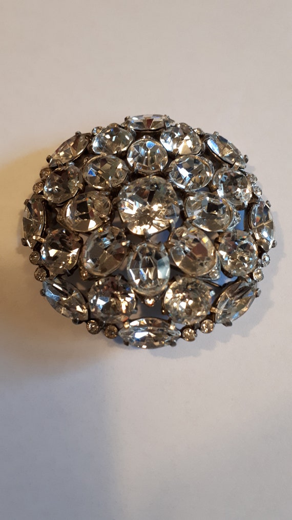 EISENBERG ORIGINAL brooch, sparkly big rhinestones