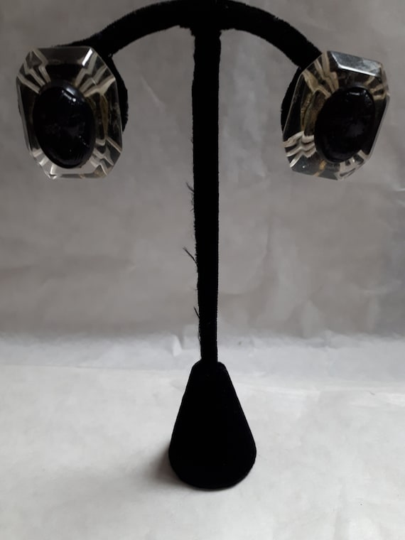 BLACK BAKELITE screwback earrings, deeply carved,… - image 2