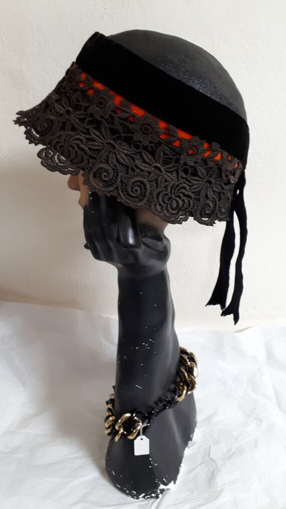 Elsa Schiaparelli couture hat, vintage cloche, si… - image 3