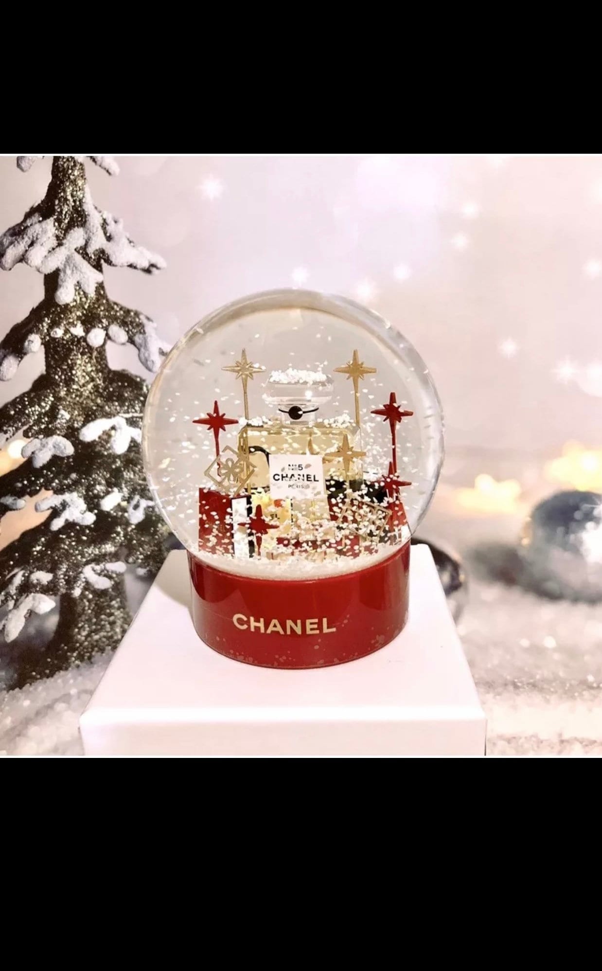 Chanel Snow Globe Dome Red & Gold No 5 Perfume Miniature Boxed 