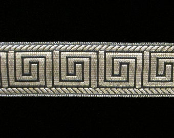 847.3 Metallic silver trim "Greek Key" - 1" (25mm), silver and black trim, metallic silver trim, Greek key trim, metallic galloon