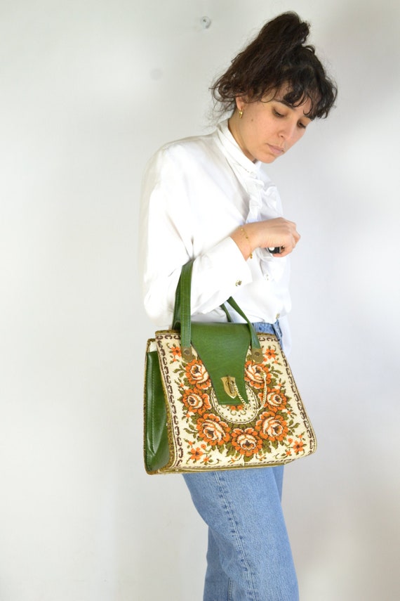 70s embroidery hand bag