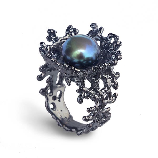 CORAL FLOWER Black Pearl Ring, Black Ring Oxidized Silver, Black Engagement Ring, Black Pearl Engagement Ring, Alternative Flower Ring