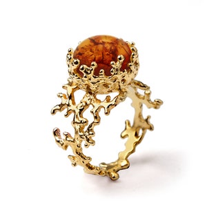 CORAL Baltic Amber Ring, Burnt Orange Gem, Statement Ring, Gold Amber Ring, Gold Gemstone Ring, Natural Amber Ring, Unique Gold Ring image 3