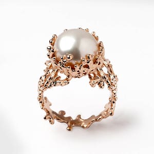 CORAL Pearl Ring, Rose Gold Ring, Pearl Engagement Ring, Rose Gold Engagement Ring, Statement Ring, Large Pearl Ring, Mermaid Jewelry image 3