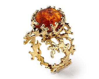 CORAL Baltic Amber Ring, Burnt Orange Gem, Statement Ring, Gold Amber Ring, Gold Gemstone Ring, Natural Amber Ring, Unique Gold Ring