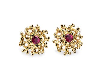 CORAL Gold Ruby Posts, Gold Earrings Posts Medium, Gold Ruby Earrings, Ruby Stud Earrings, Gold Stud Earrings, Organic Earrings