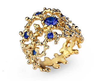 KORALLE Blauer Saphir Ring, Gold Saphir Ring, Gold Saphir Ehering, Breiter Gold Ring, September Geburtsstein Ring, Natur Inspirierter Schmuck
