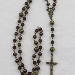 Rosenkranz #47 in Braun und Bronze
