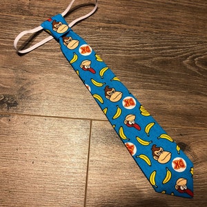 Cravate Donkey Kong bleu enfant réglable