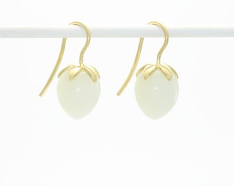 Moonlight - moonstone eardrops yellow gold