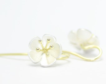 Flower-eardrops - Yellow gold and silver