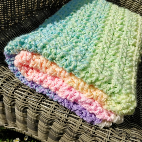 Modern Baby Blanket Crochet Pattern - free from Daisy Cottage Designs