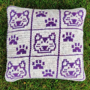 Cat and Paw Tiled Cushion - Simple Overlay Mosaic Crochet - using MOTIFS Collection