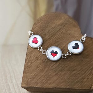 Collar de corazón de píxeles, pulsera de corazón de píxeles, corazón de 8 bits, barra de salud, videojuegos, geek, gamer, pixelado, nerd, juegos retro,