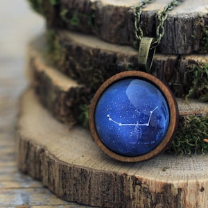 Widder Halskette, Widder, Konstellation, Sternzeichen Halskette, Widder Sternzeichen Anhänger, Konstellation Halskette, Holz Halskette, Raum