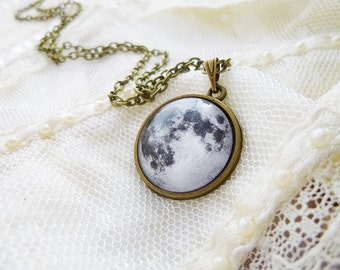 Moon Necklace, Full Moon Necklace, Solar System Necklace, Planet Necklace, Galaxy Necklace, Solar System, Astronomy, Space Necklace