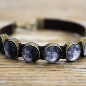Moon Phases Bracelet, Leather Moon Bracelet, Cuff Moon Bracelet, Moon Jewelry, Solar System, Moon, Lunar Bracelet, Space Bracelet, Galaxy